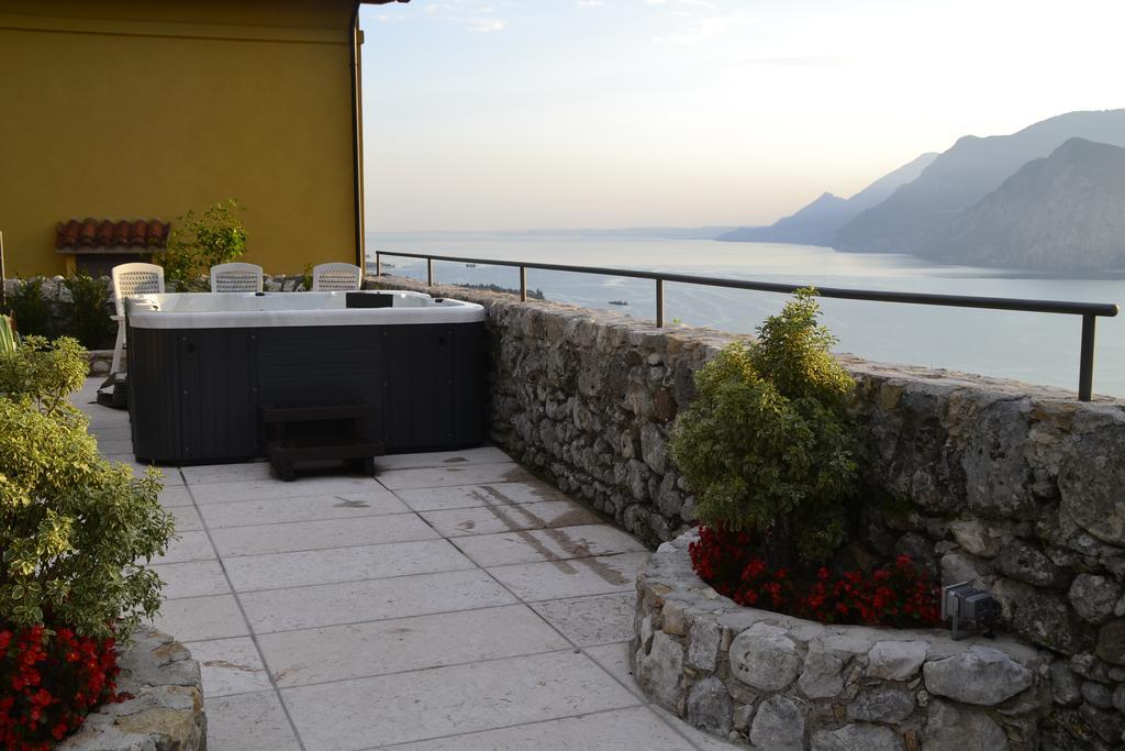 Appartamenti Casa Palazzina Malcesine Exterior foto
